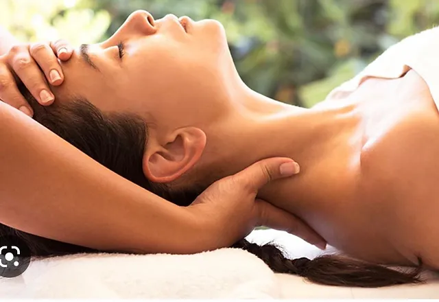 Head & Shoulder Massage